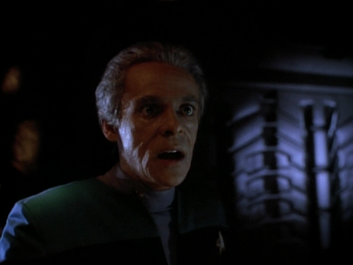 extant_StarTrek_DS9_3x18-DistantVoices_02249.jpg