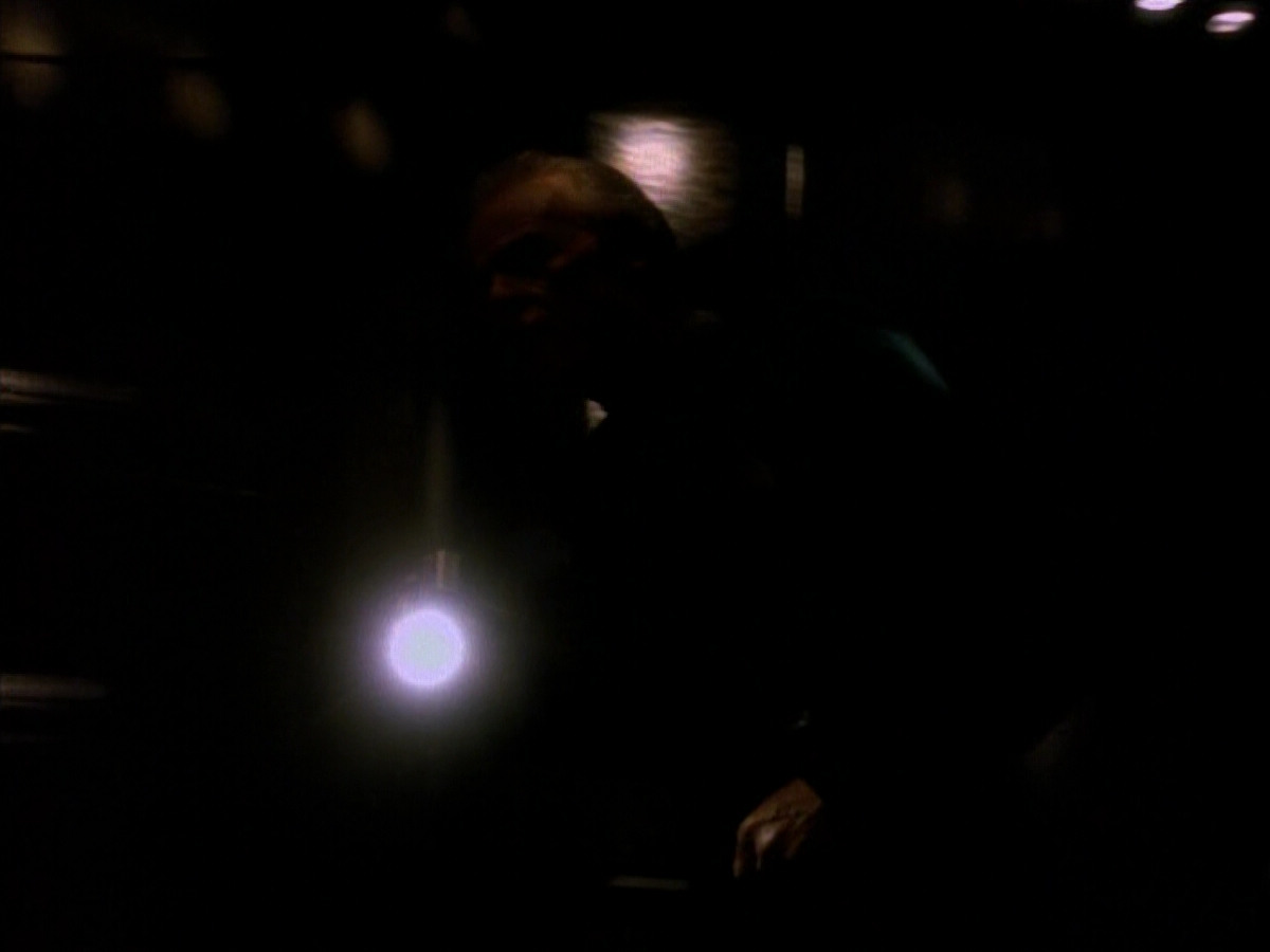 extant_StarTrek_DS9_3x18-DistantVoices_02269.jpg