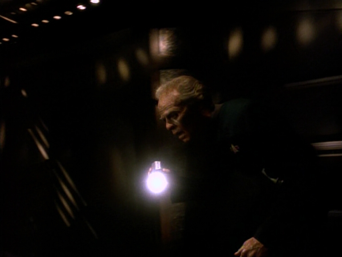 extant_StarTrek_DS9_3x18-DistantVoices_02274.jpg