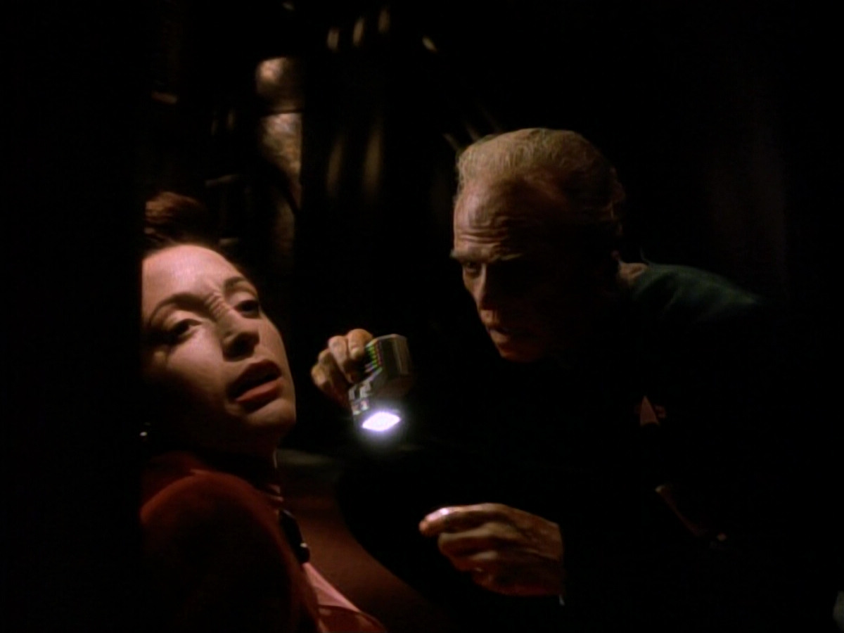extant_StarTrek_DS9_3x18-DistantVoices_02279.jpg