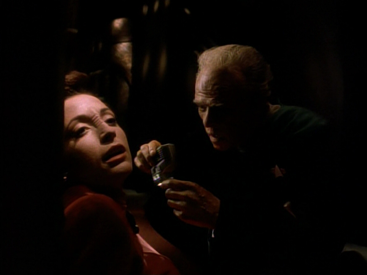 extant_StarTrek_DS9_3x18-DistantVoices_02280.jpg