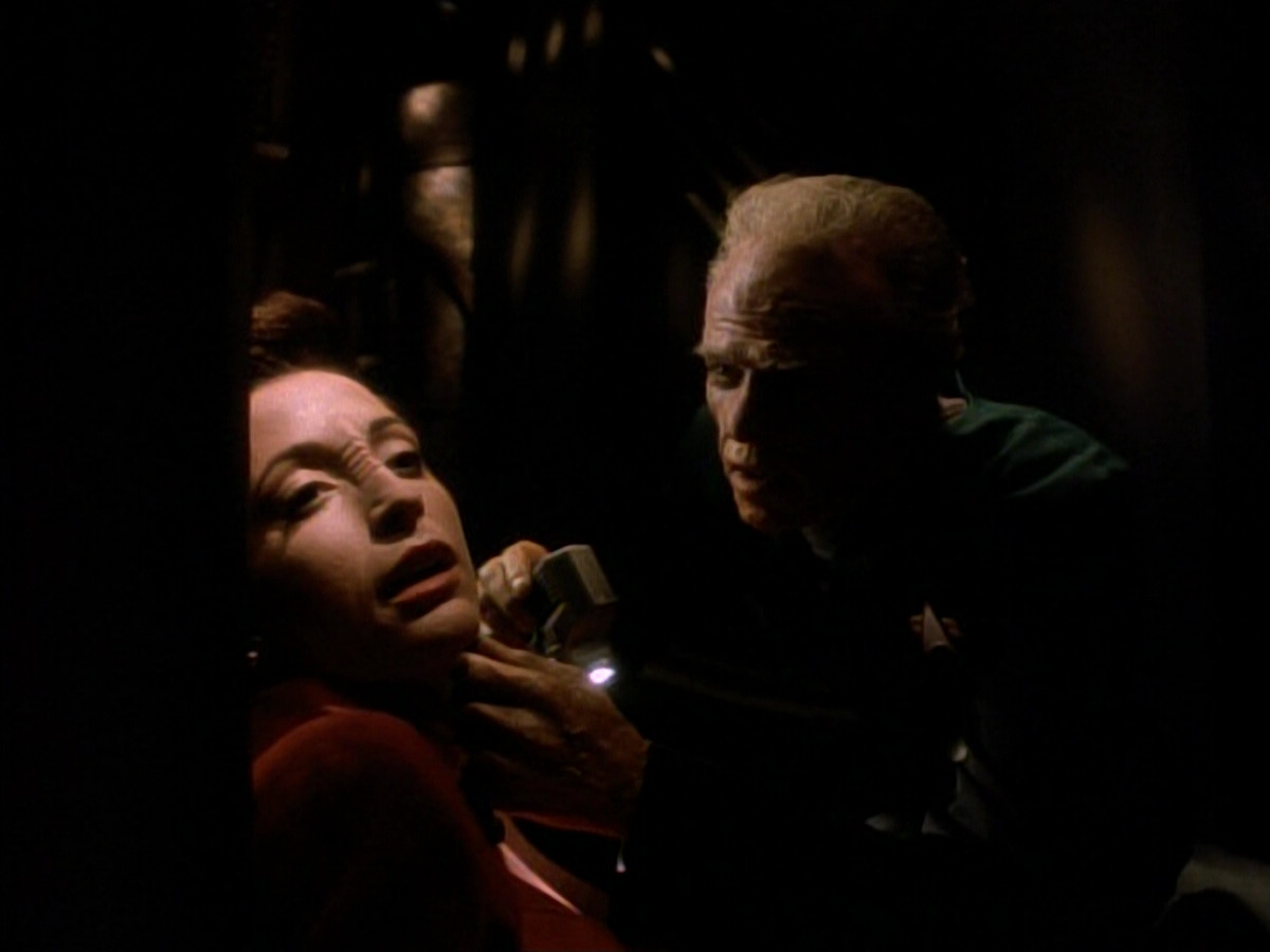 extant_StarTrek_DS9_3x18-DistantVoices_02284.jpg