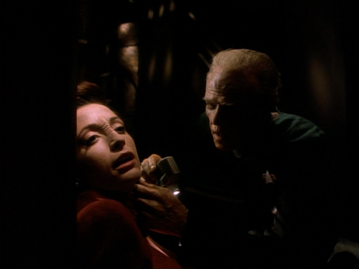 extant_StarTrek_DS9_3x18-DistantVoices_02285.jpg