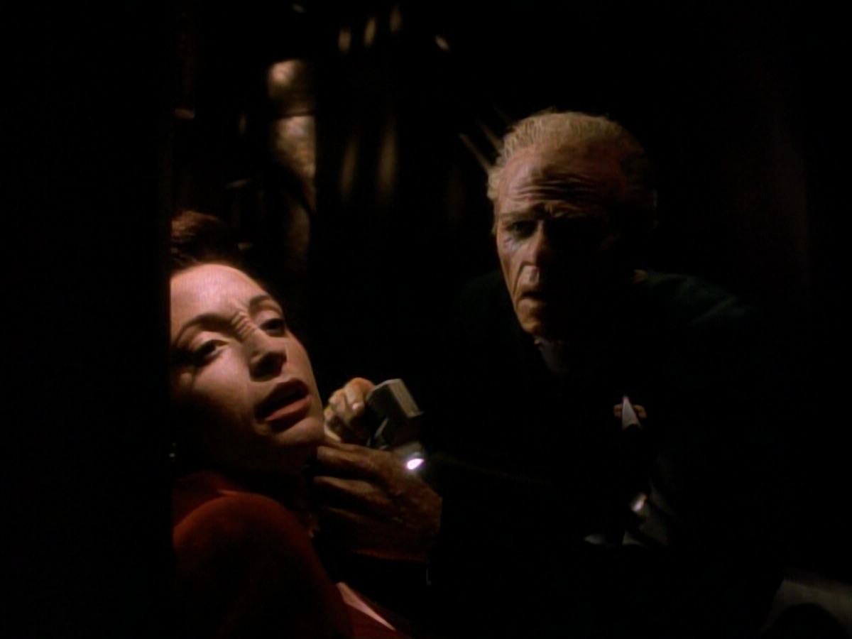 extant_StarTrek_DS9_3x18-DistantVoices_02288.jpg