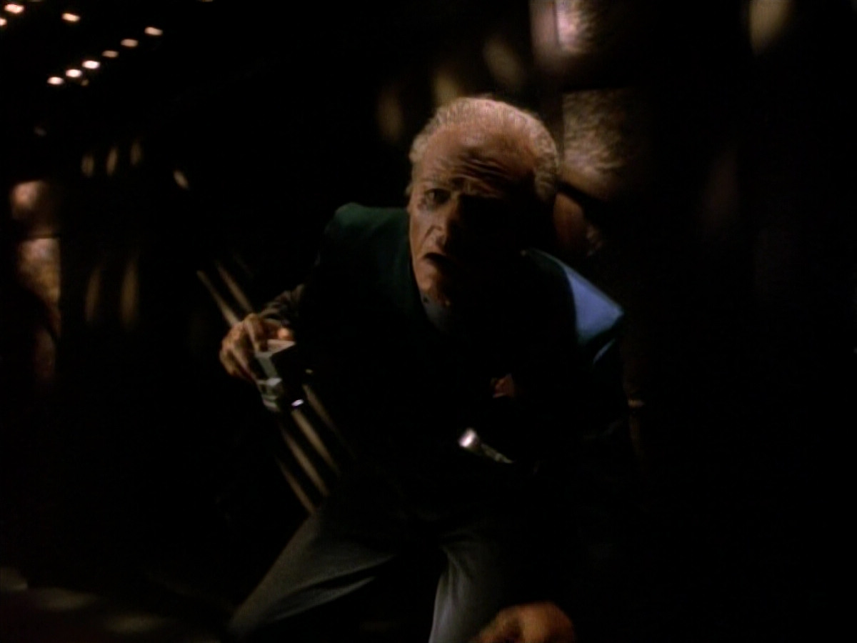 extant_StarTrek_DS9_3x18-DistantVoices_02297.jpg