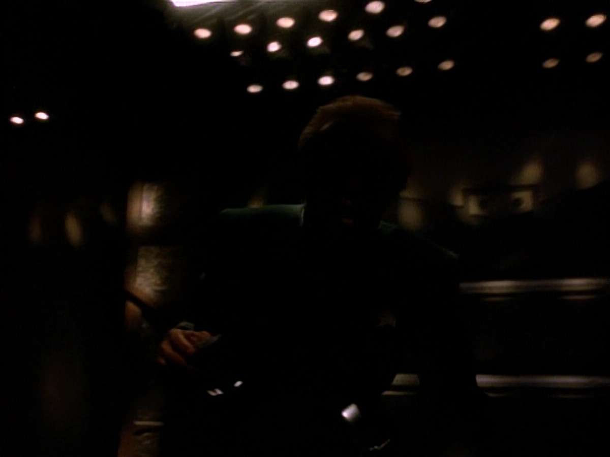 extant_StarTrek_DS9_3x18-DistantVoices_02300.jpg