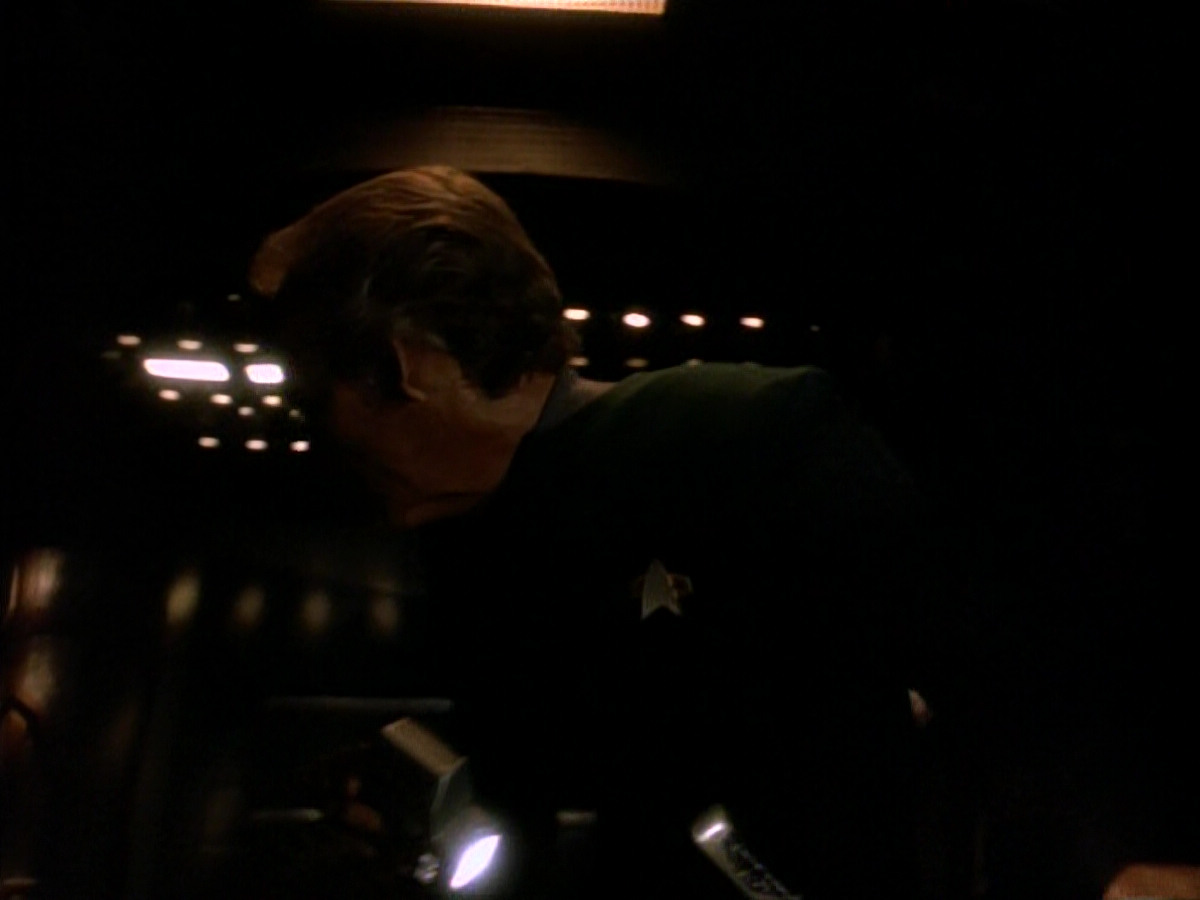 extant_StarTrek_DS9_3x18-DistantVoices_02343.jpg