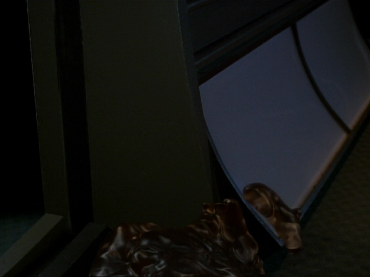 extant_StarTrek_DS9_3x18-DistantVoices_02362.jpg