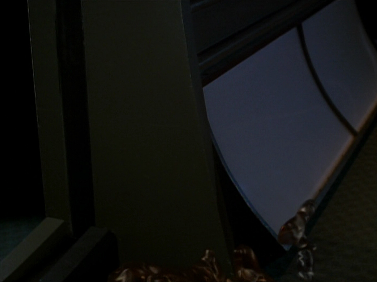 extant_StarTrek_DS9_3x18-DistantVoices_02363.jpg