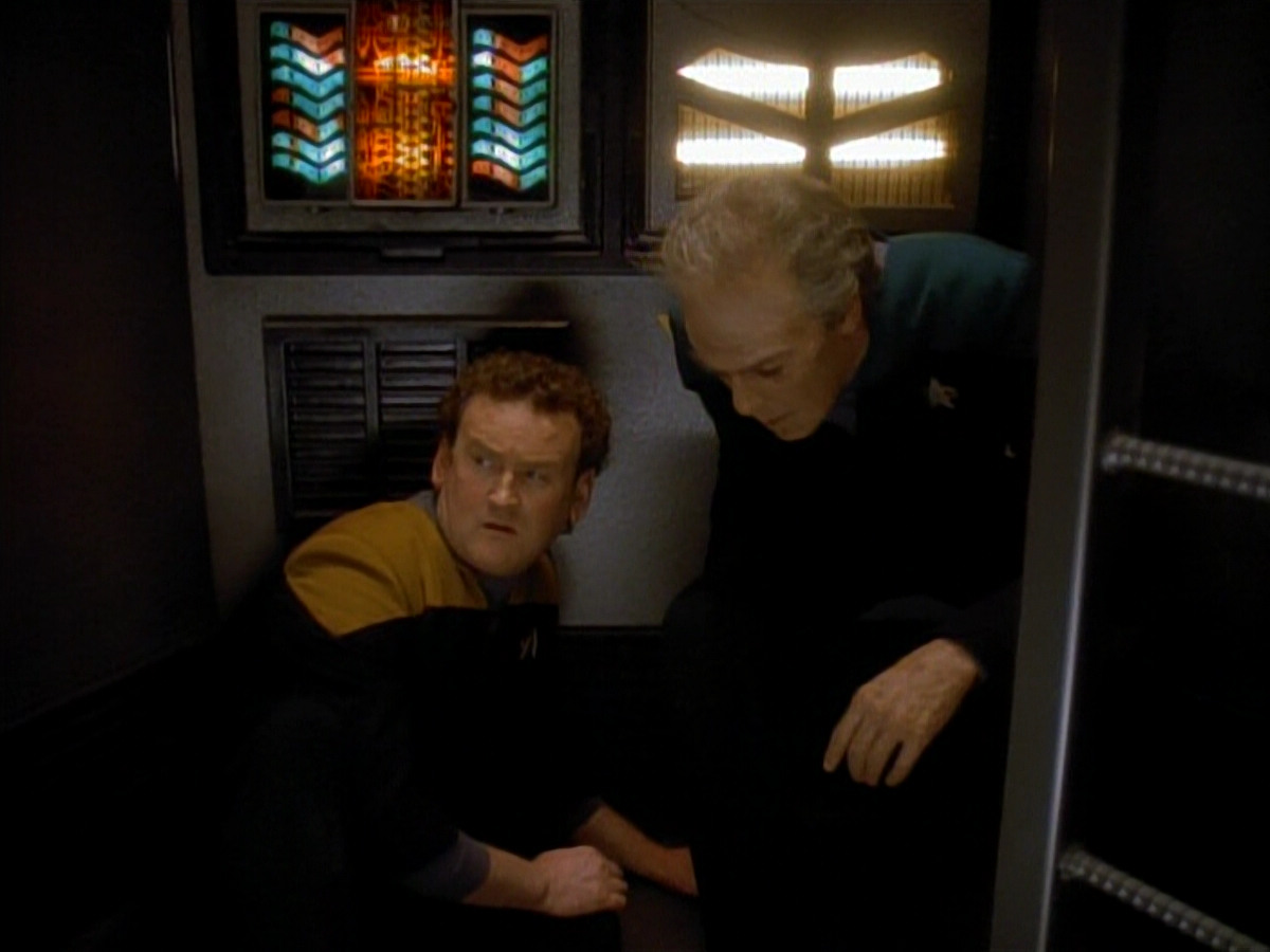 extant_StarTrek_DS9_3x18-DistantVoices_02385.jpg