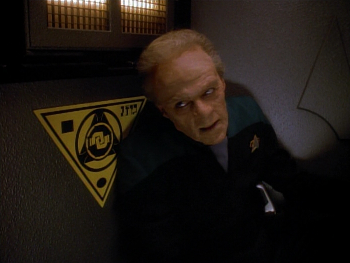 extant_StarTrek_DS9_3x18-DistantVoices_02419.jpg
