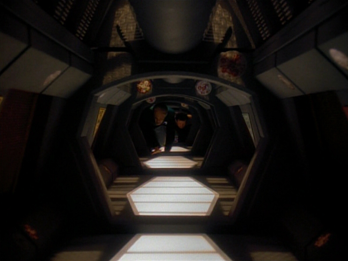 extant_StarTrek_DS9_3x18-DistantVoices_02430.jpg