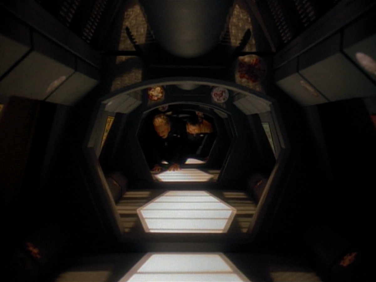 extant_StarTrek_DS9_3x18-DistantVoices_02433.jpg
