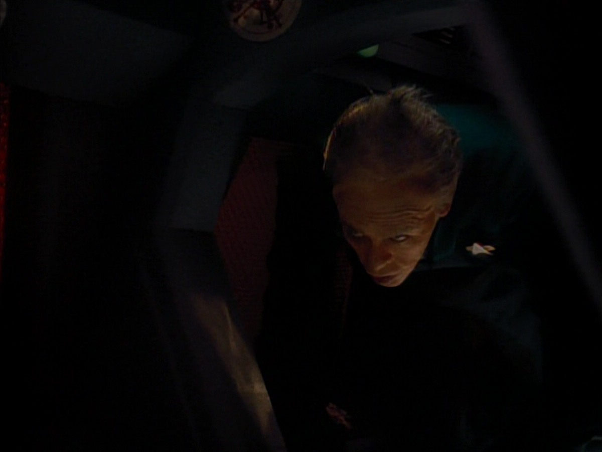 extant_StarTrek_DS9_3x18-DistantVoices_02435.jpg