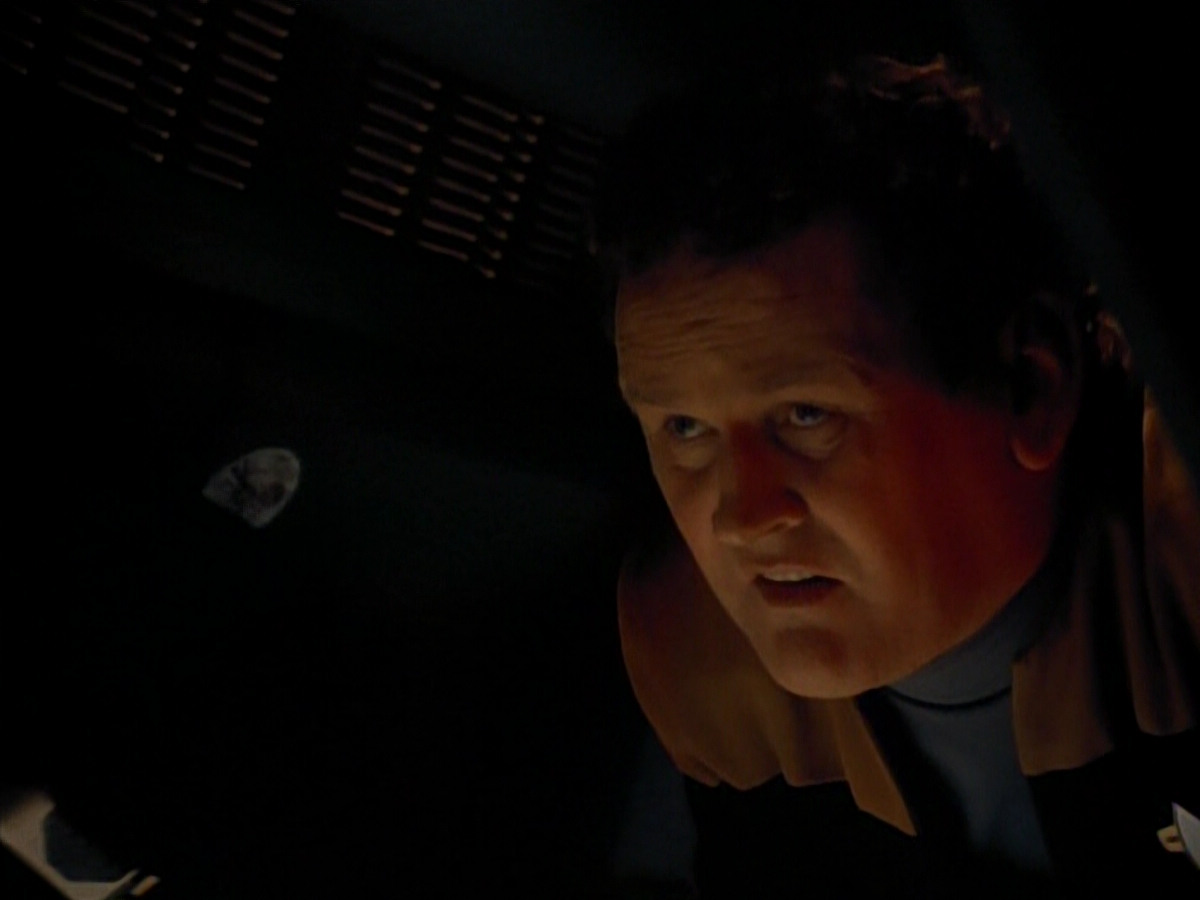 extant_StarTrek_DS9_3x18-DistantVoices_02448.jpg