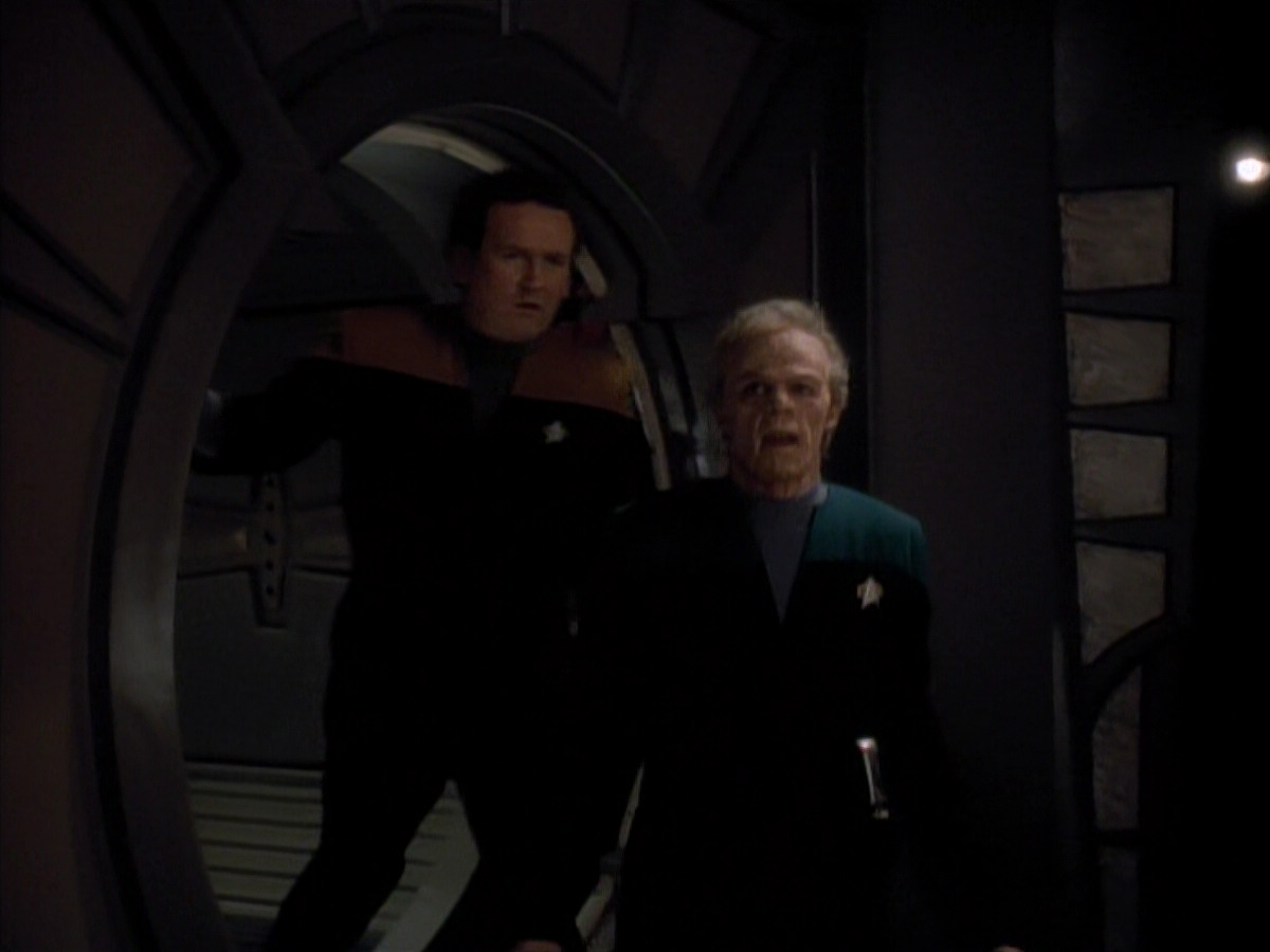 extant_StarTrek_DS9_3x18-DistantVoices_02478.jpg
