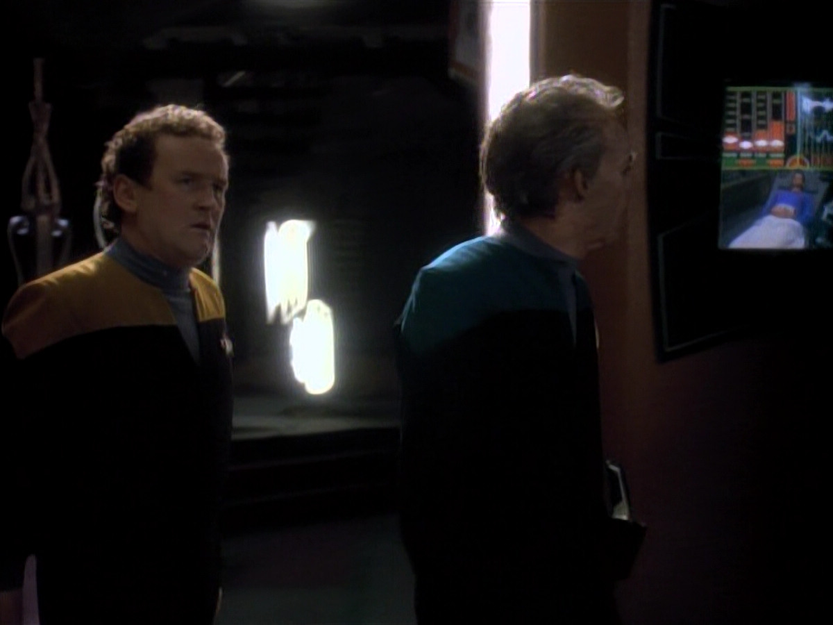 extant_StarTrek_DS9_3x18-DistantVoices_02486.jpg