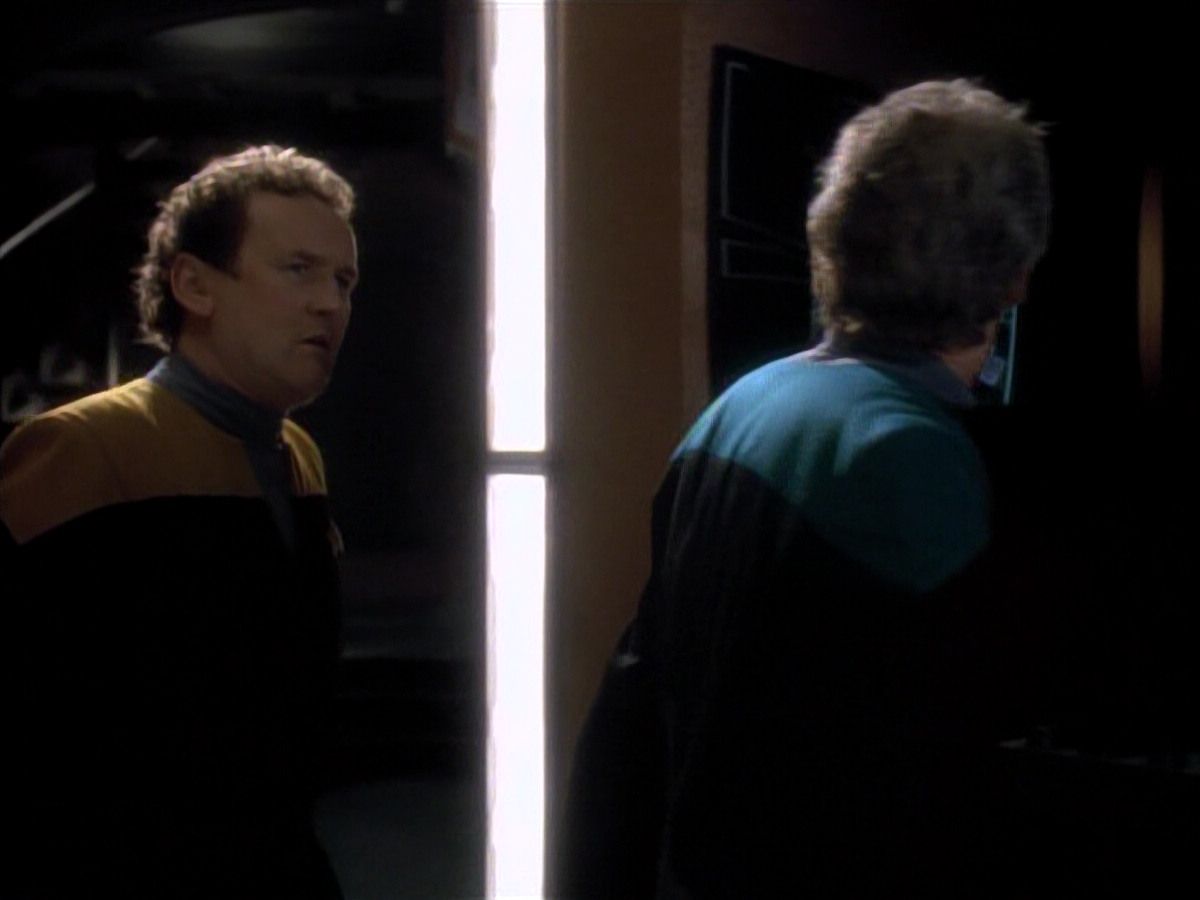extant_StarTrek_DS9_3x18-DistantVoices_02487.jpg