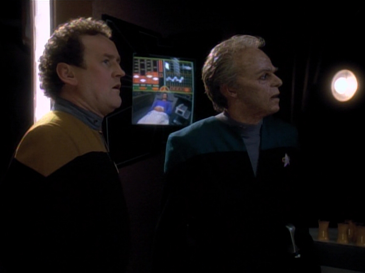 extant_StarTrek_DS9_3x18-DistantVoices_02511.jpg