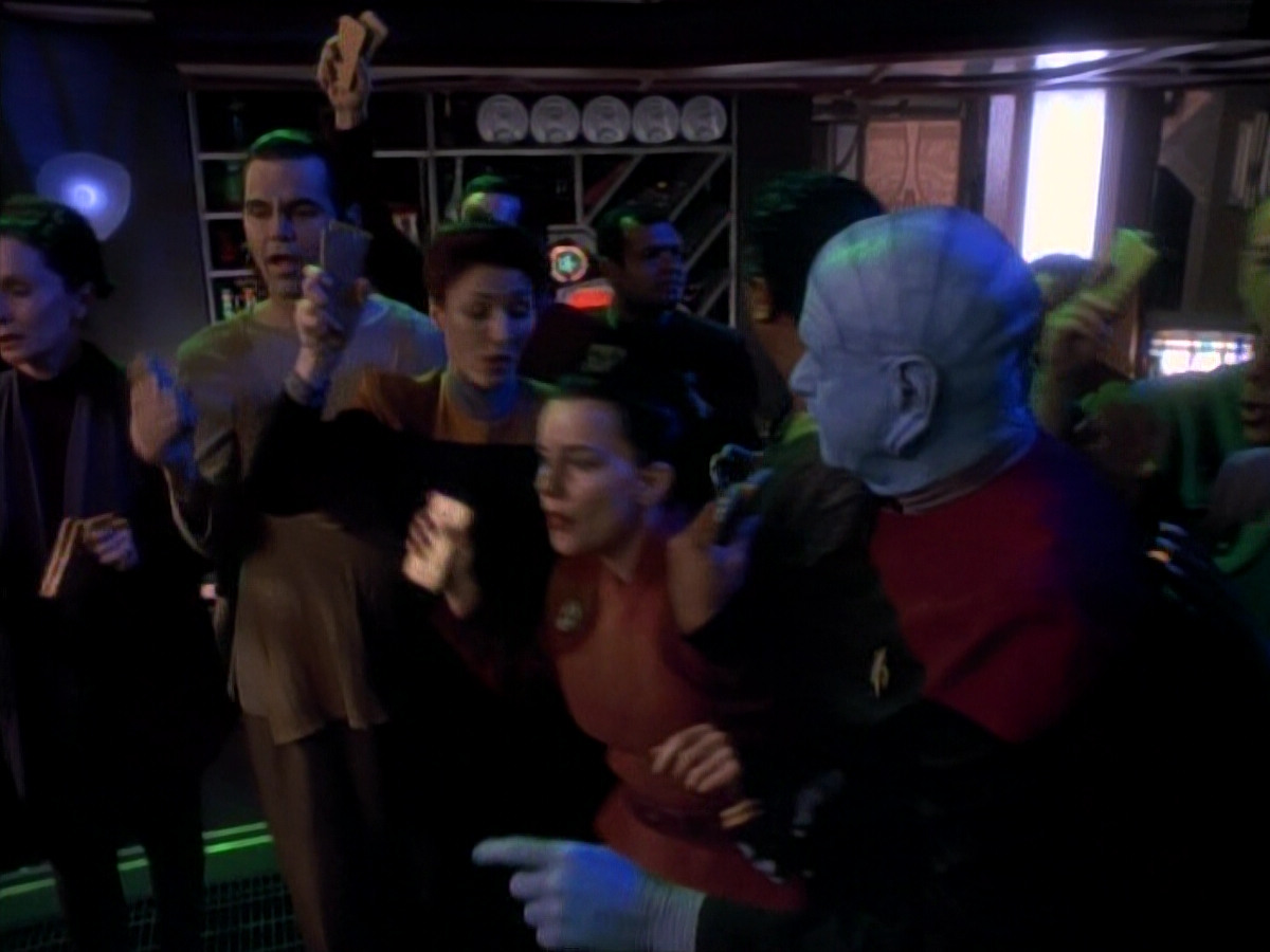 extant_StarTrek_DS9_3x18-DistantVoices_02525.jpg