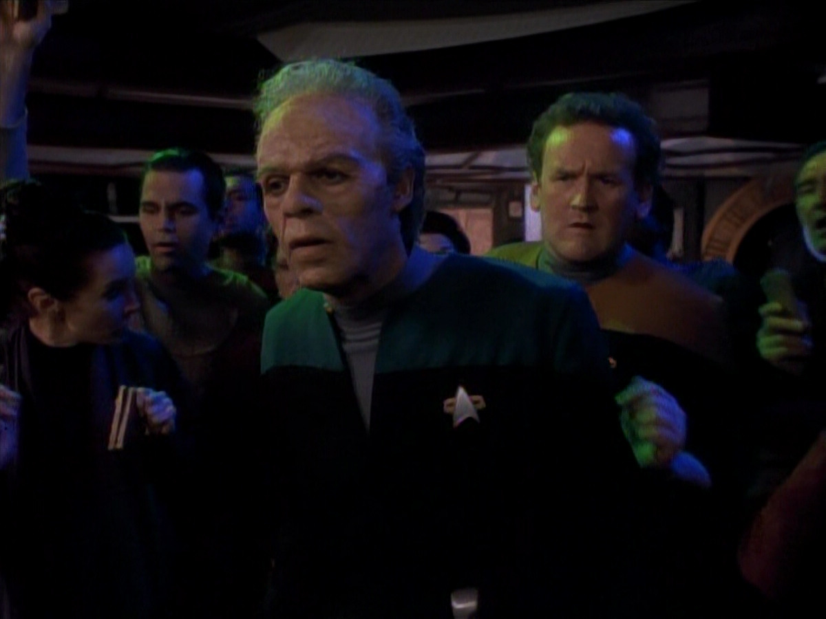 extant_StarTrek_DS9_3x18-DistantVoices_02530.jpg
