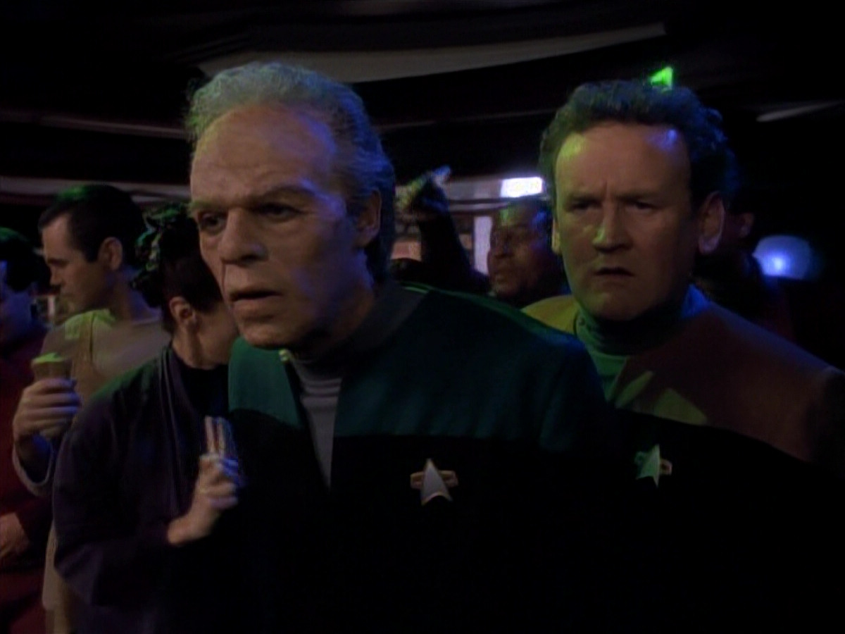 extant_StarTrek_DS9_3x18-DistantVoices_02534.jpg