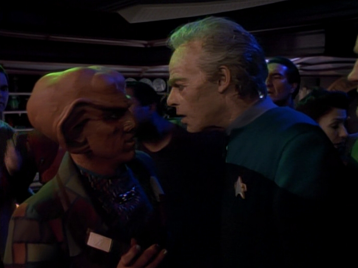 extant_StarTrek_DS9_3x18-DistantVoices_02540.jpg