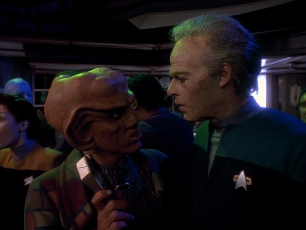 extant_StarTrek_DS9_3x18-DistantVoices_02567.jpg