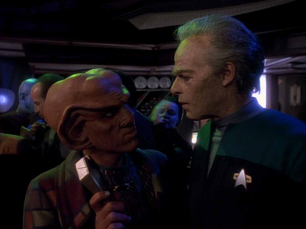 extant_StarTrek_DS9_3x18-DistantVoices_02568.jpg