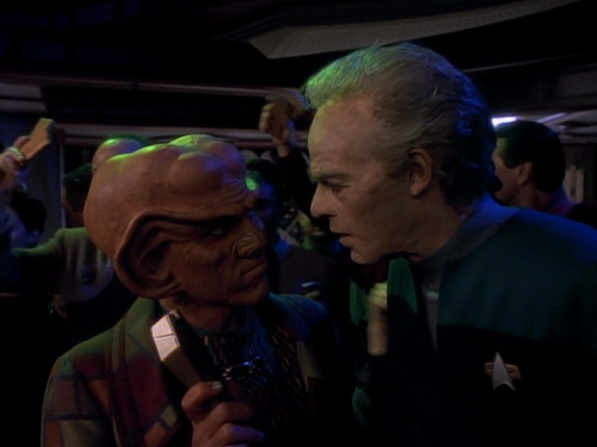 extant_StarTrek_DS9_3x18-DistantVoices_02575.jpg