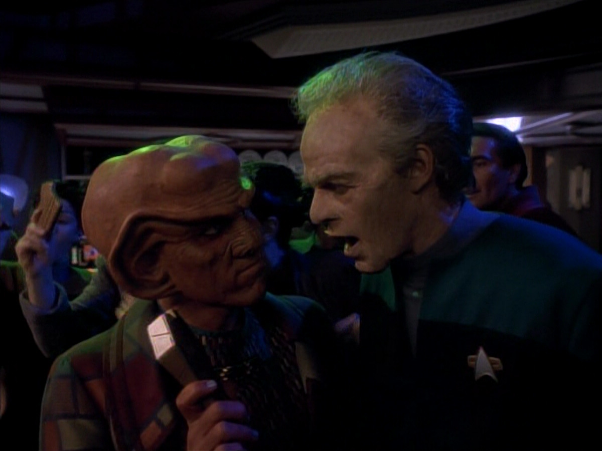 extant_StarTrek_DS9_3x18-DistantVoices_02577.jpg