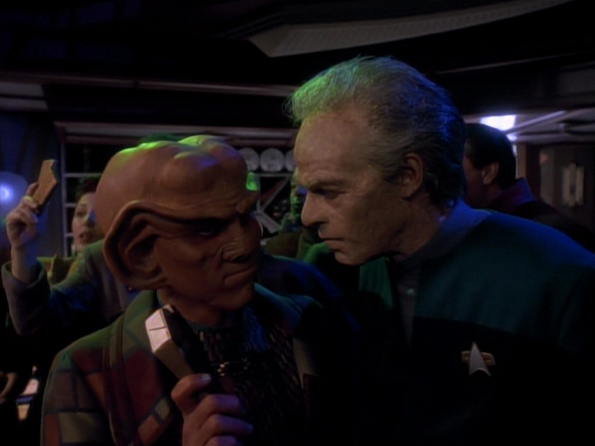 extant_StarTrek_DS9_3x18-DistantVoices_02578.jpg