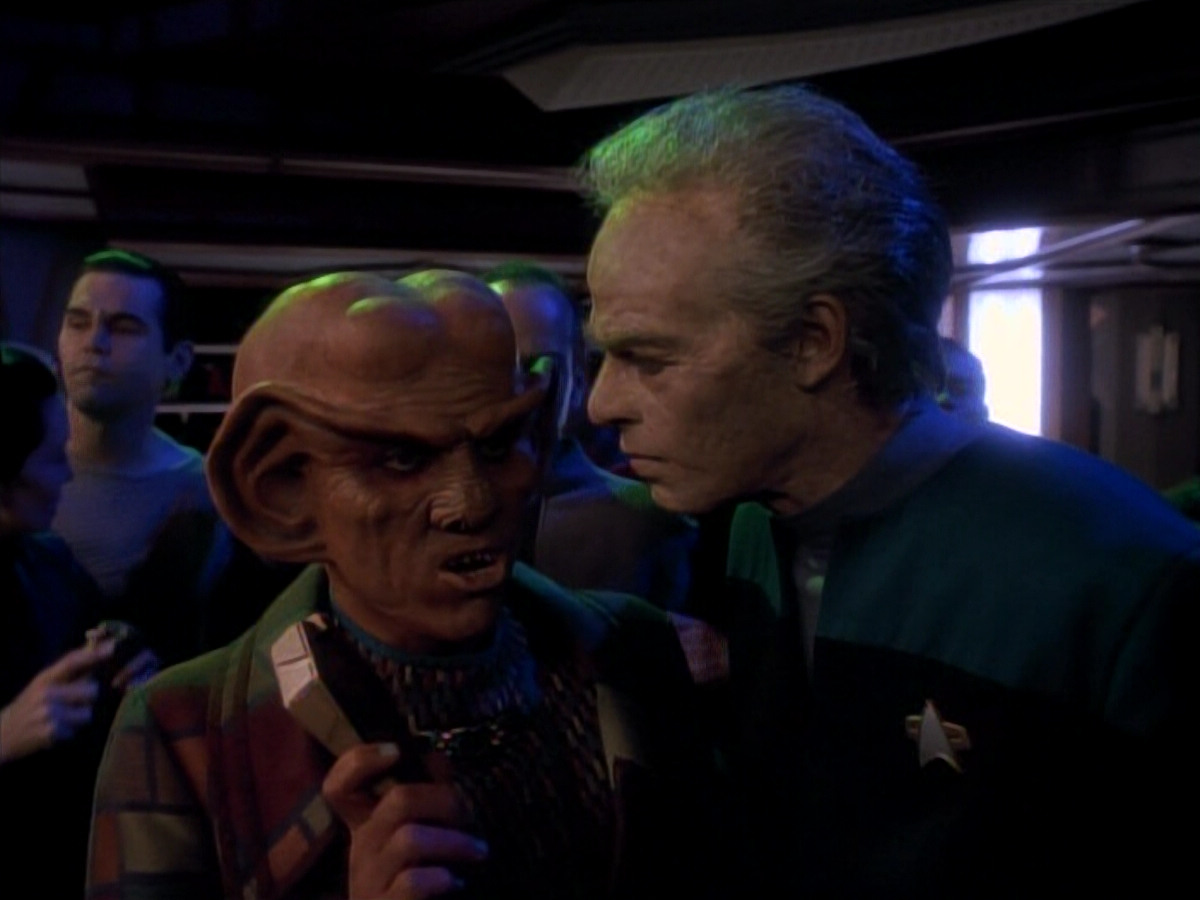 extant_StarTrek_DS9_3x18-DistantVoices_02581.jpg