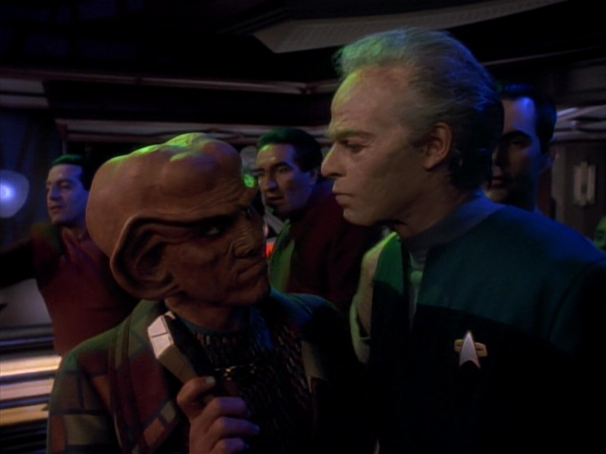 extant_StarTrek_DS9_3x18-DistantVoices_02588.jpg