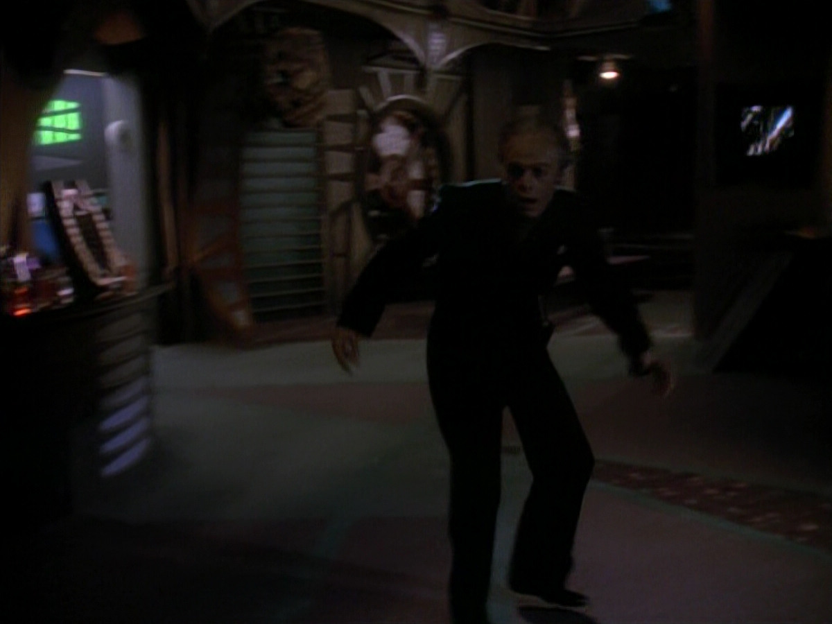 extant_StarTrek_DS9_3x18-DistantVoices_02628.jpg