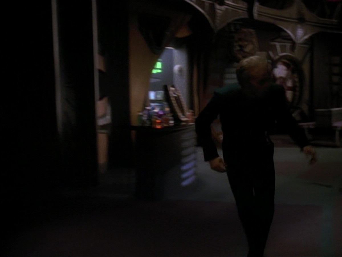 extant_StarTrek_DS9_3x18-DistantVoices_02629.jpg