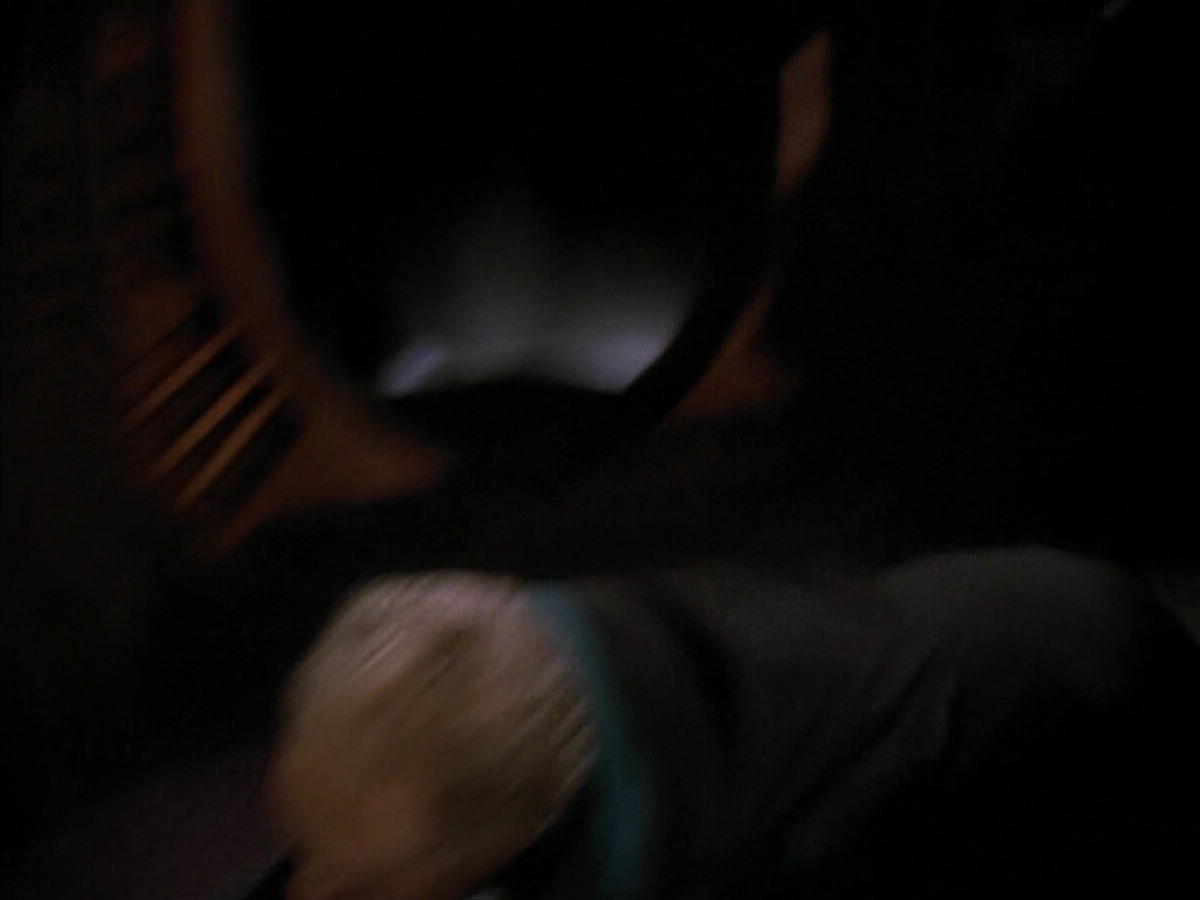 extant_StarTrek_DS9_3x18-DistantVoices_02631.jpg