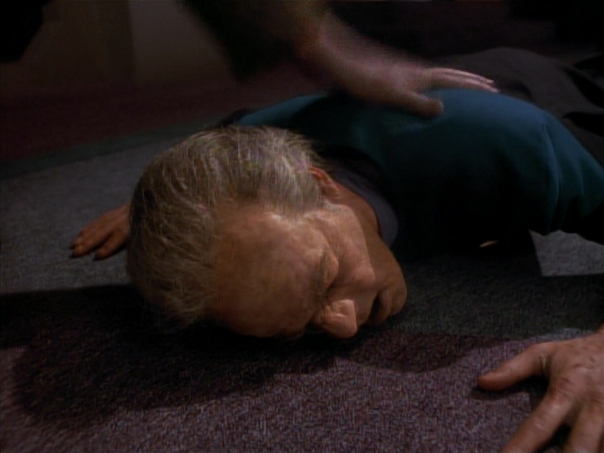 extant_StarTrek_DS9_3x18-DistantVoices_02633.jpg