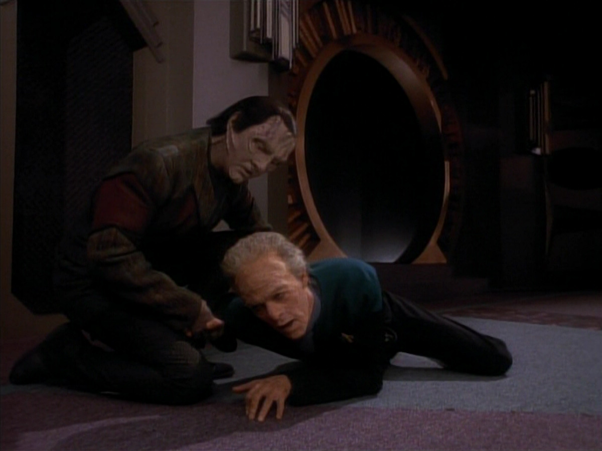 extant_StarTrek_DS9_3x18-DistantVoices_02660.jpg