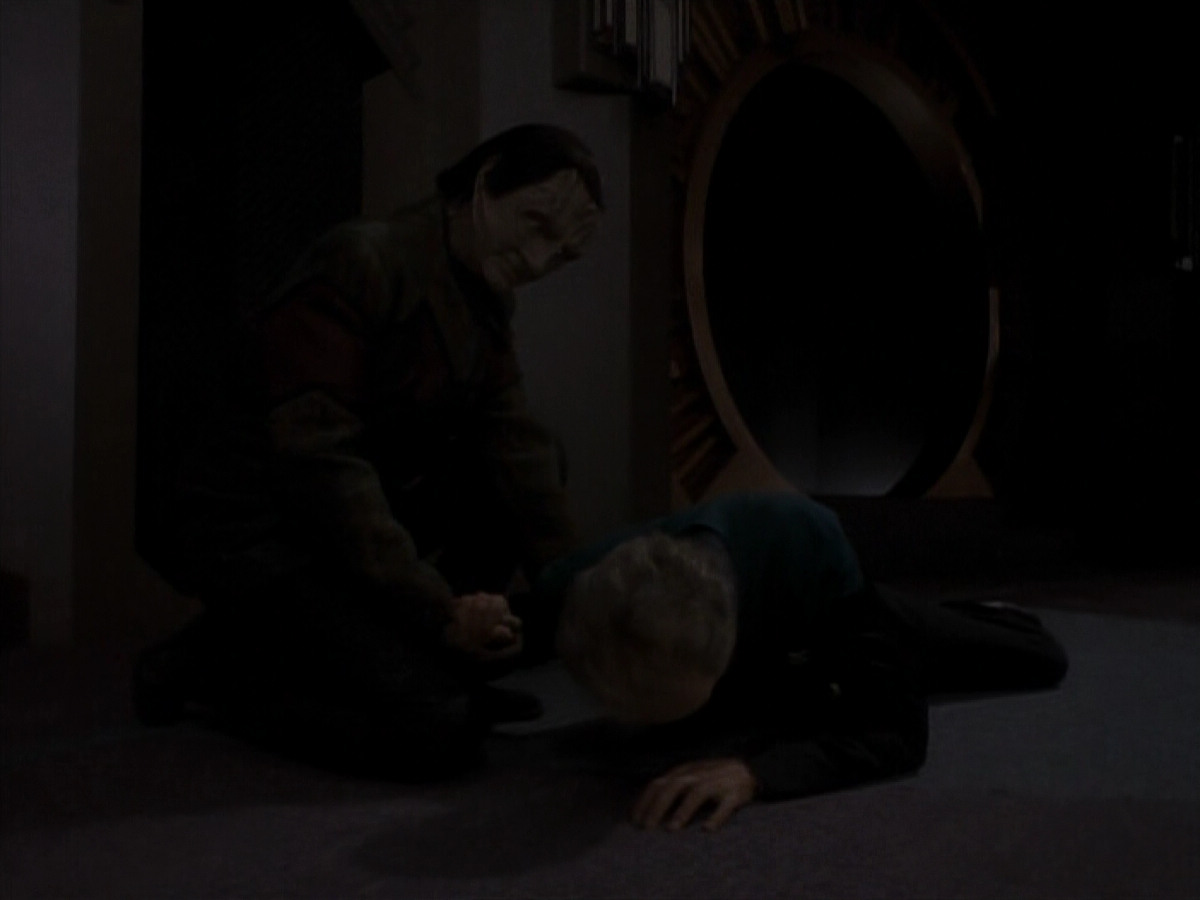 extant_StarTrek_DS9_3x18-DistantVoices_02670.jpg