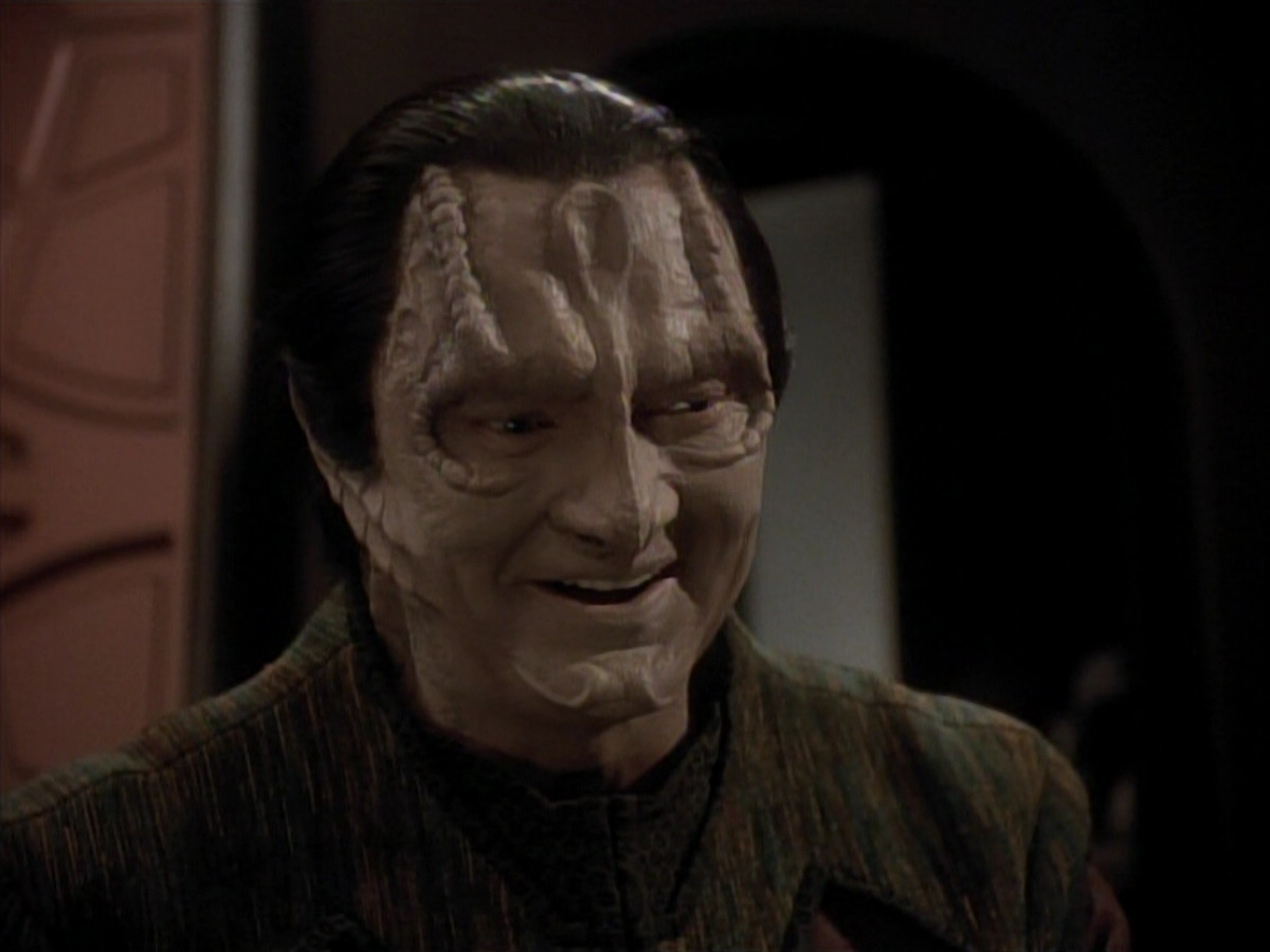 extant_StarTrek_DS9_3x18-DistantVoices_02687.jpg