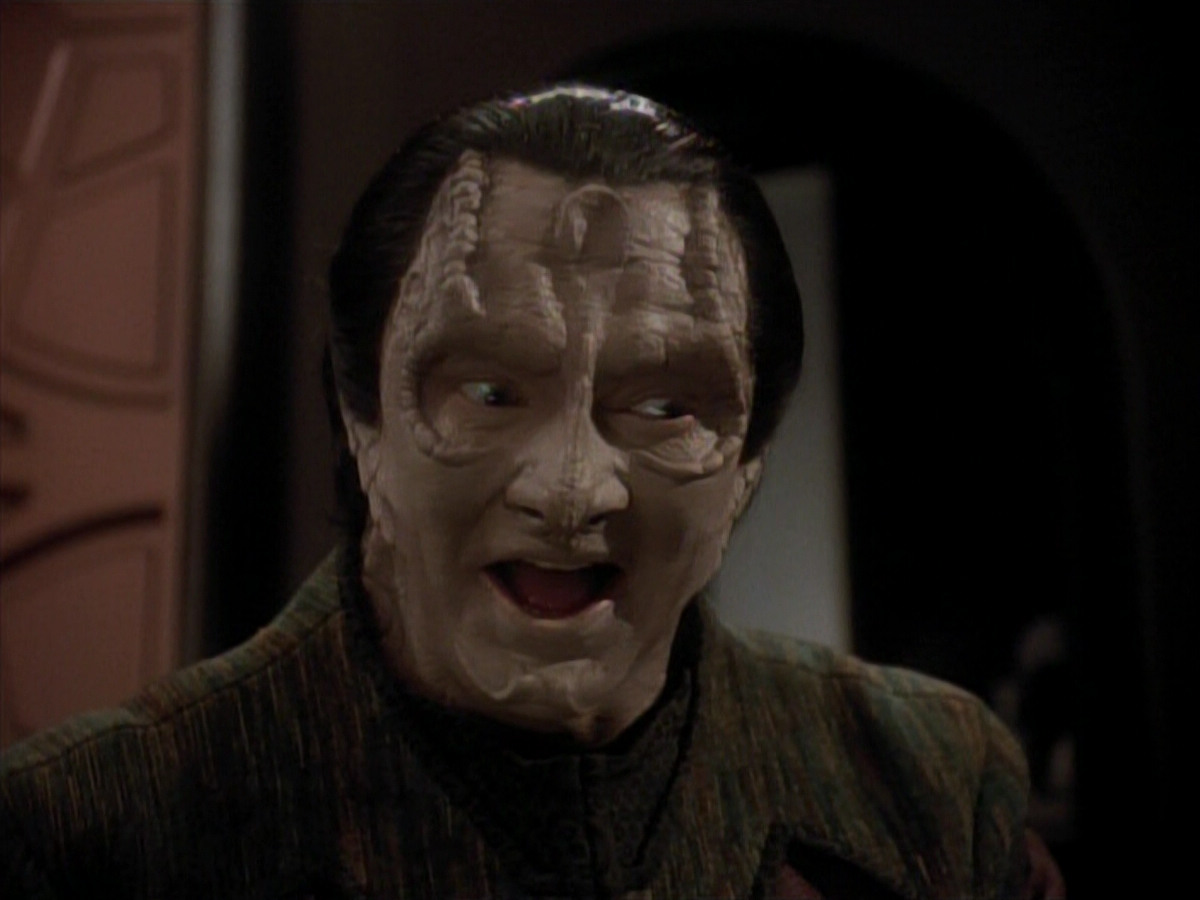extant_StarTrek_DS9_3x18-DistantVoices_02688.jpg