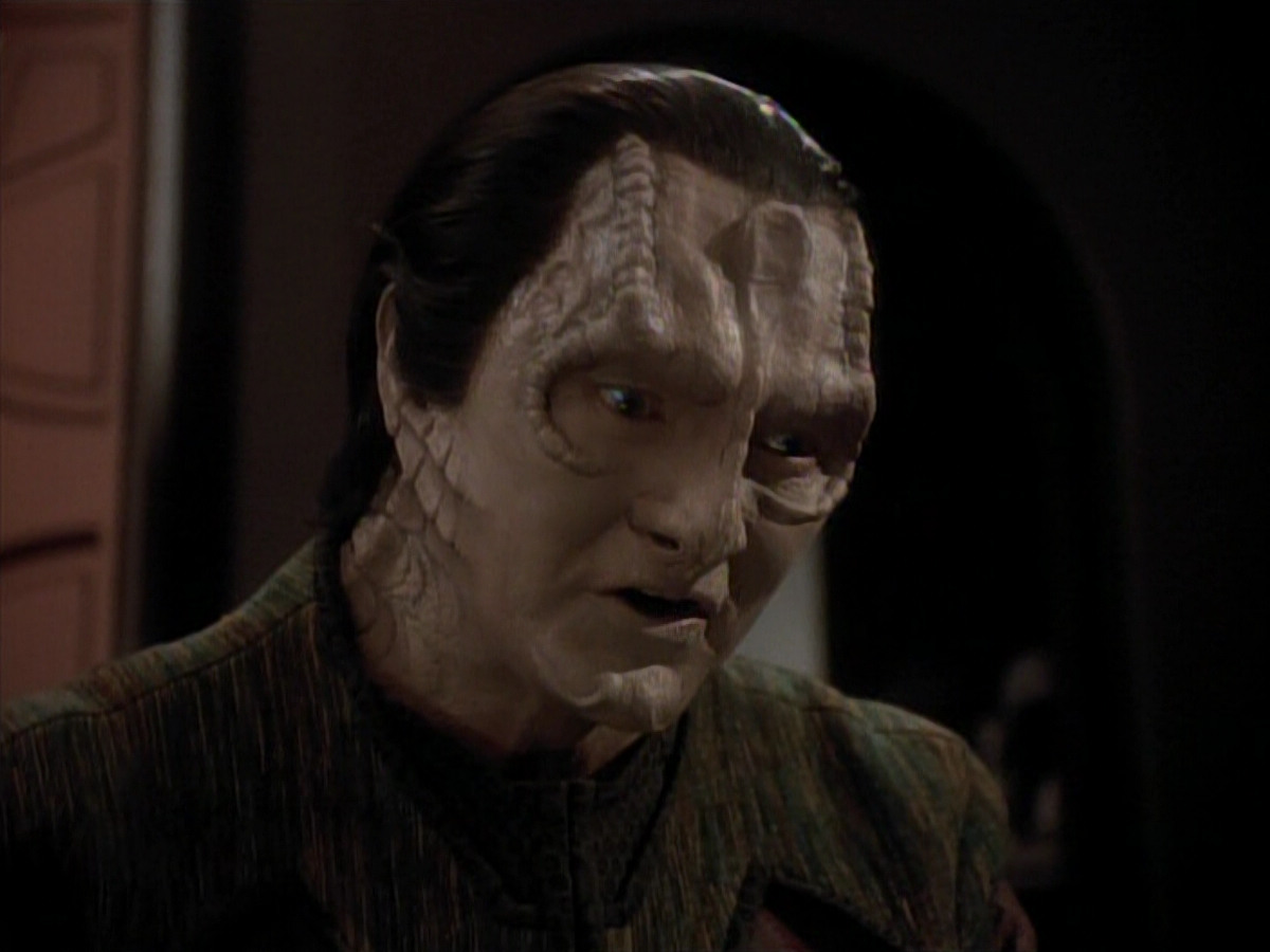 extant_StarTrek_DS9_3x18-DistantVoices_02692.jpg