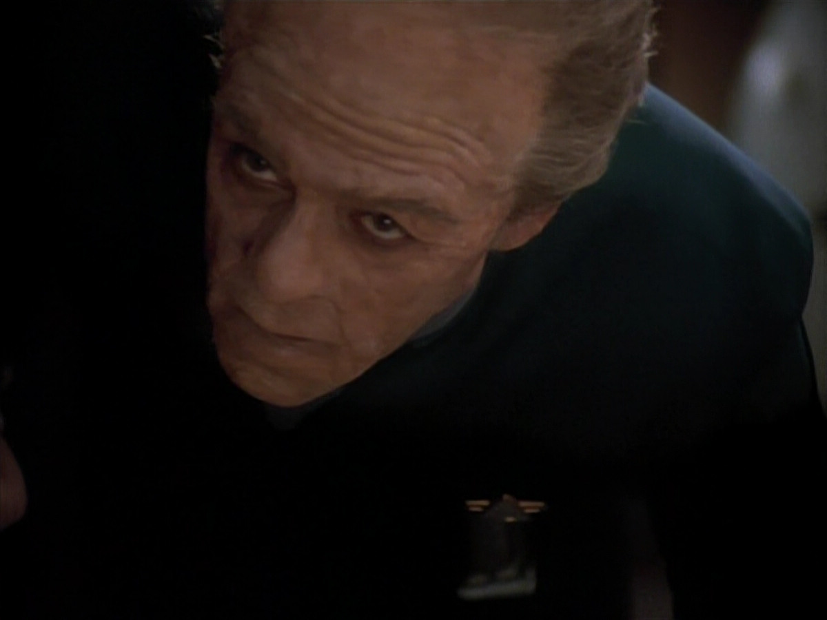extant_StarTrek_DS9_3x18-DistantVoices_02697.jpg