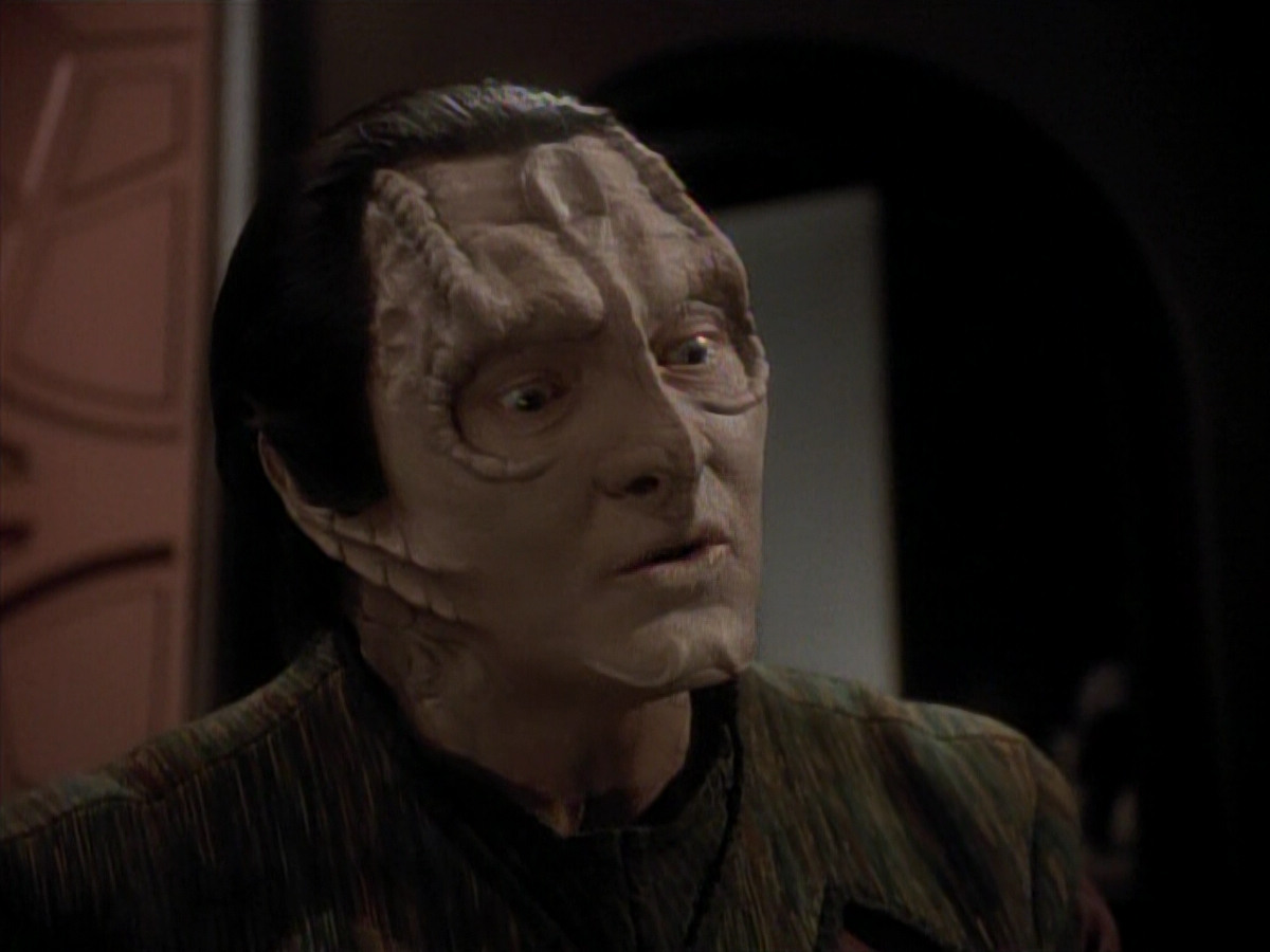 extant_StarTrek_DS9_3x18-DistantVoices_02717.jpg