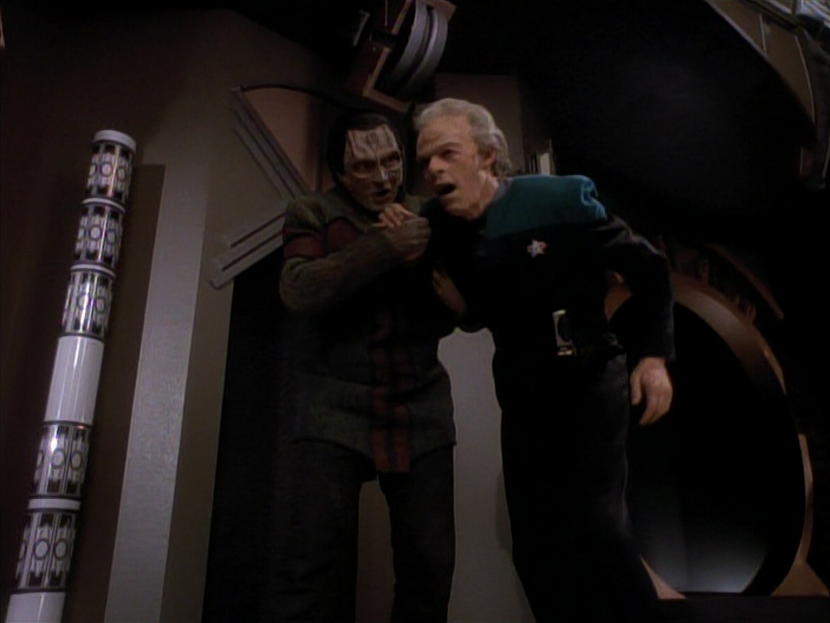 extant_StarTrek_DS9_3x18-DistantVoices_02730.jpg