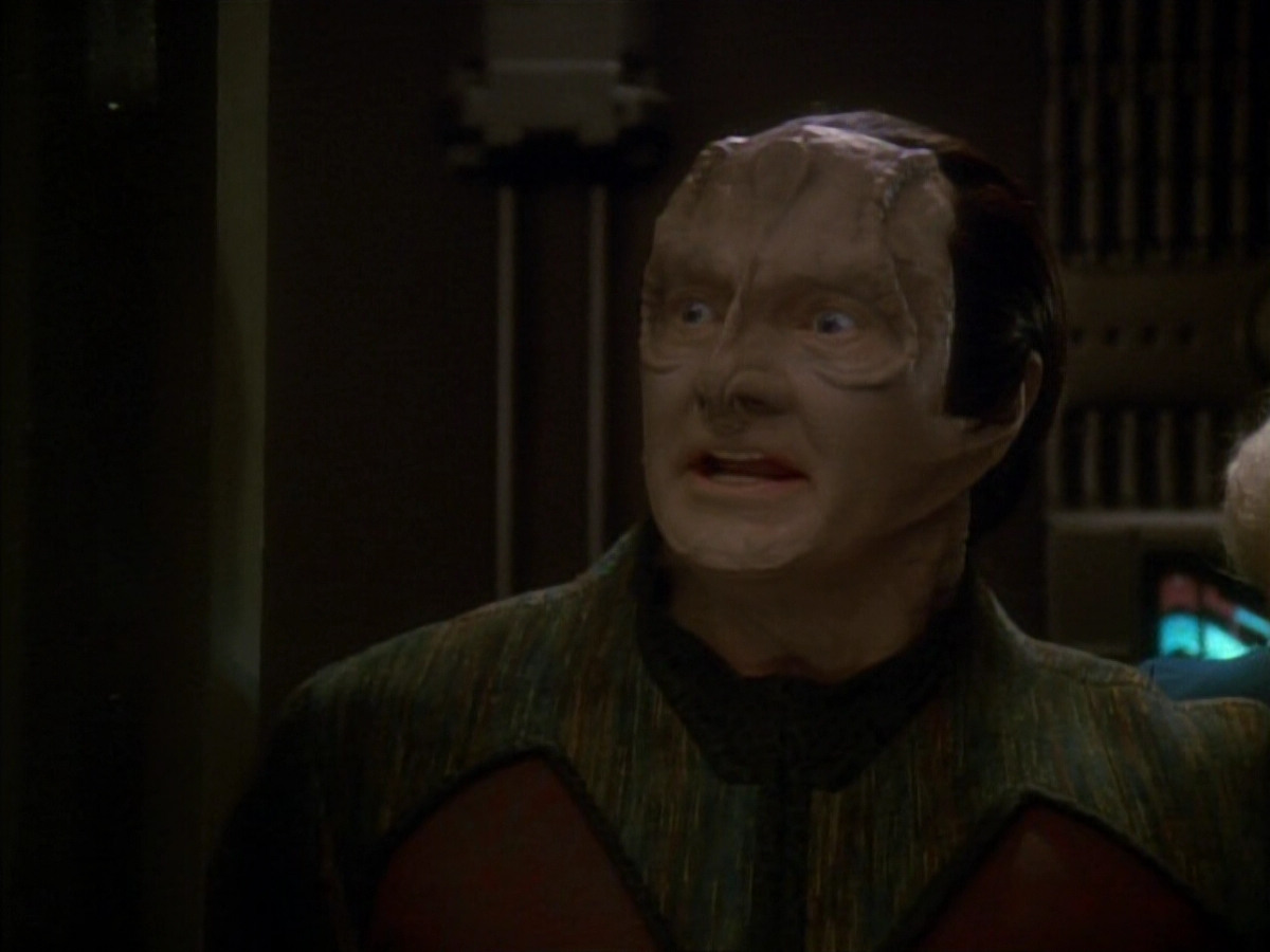 extant_StarTrek_DS9_3x18-DistantVoices_02752.jpg