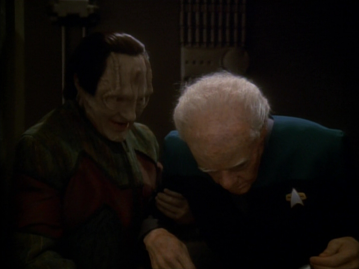 extant_StarTrek_DS9_3x18-DistantVoices_02763.jpg