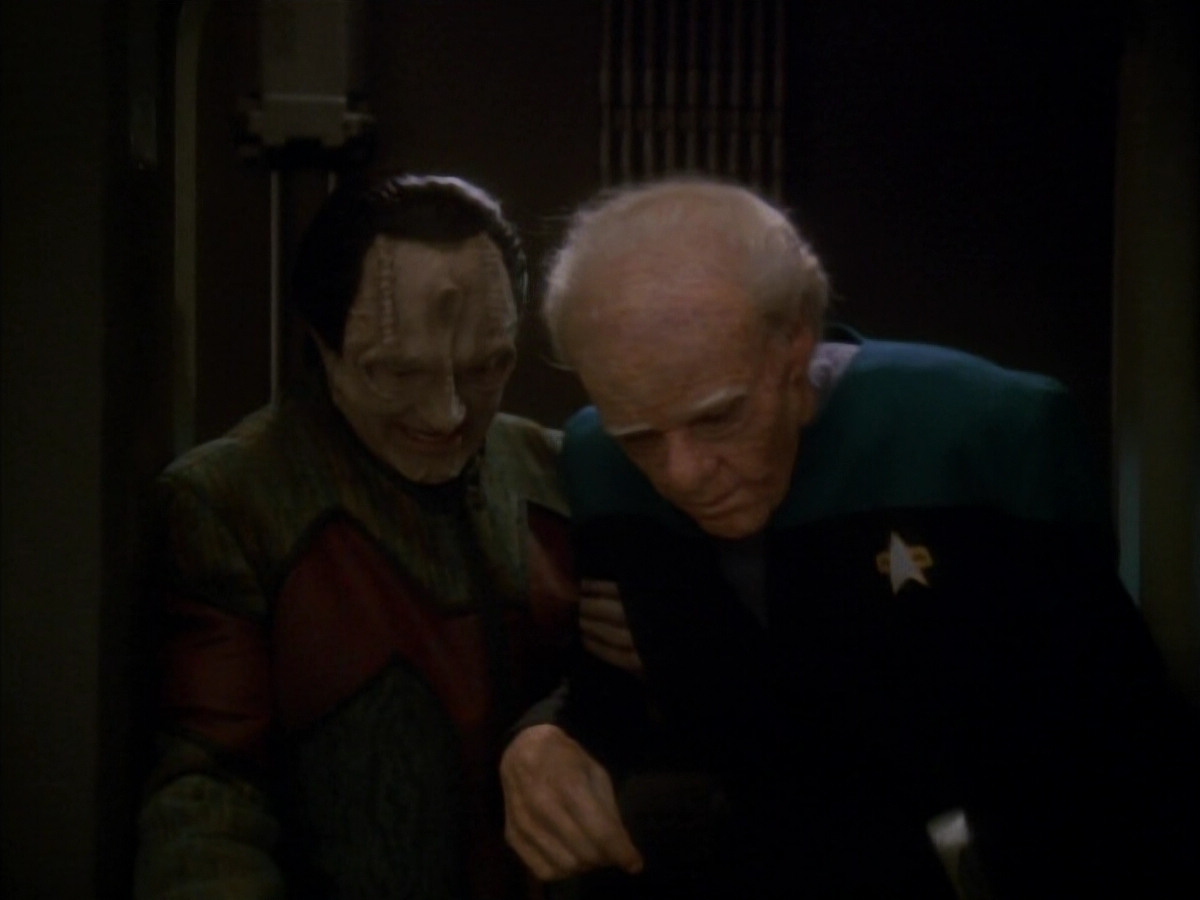 extant_StarTrek_DS9_3x18-DistantVoices_02766.jpg