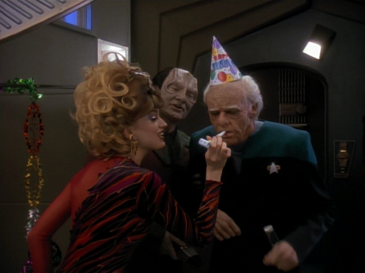 extant_StarTrek_DS9_3x18-DistantVoices_02815.jpg